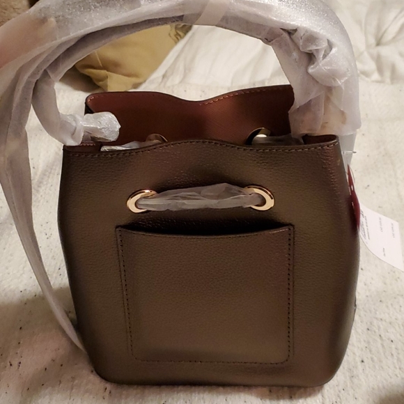 Kate Spade Eva Ash Metallic Bucket Bag - Picture 7 of 8